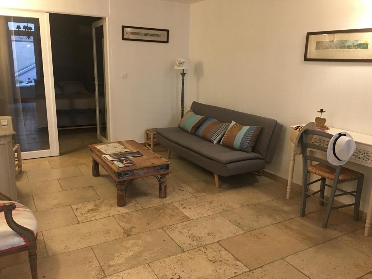 Un Coin De Luberon Apartment L'Isle-sur-la-Sorgue Ngoại thất bức ảnh